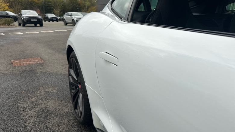 Jaguar F-Type 3.0 Supercharged V6 R-Dynamic 2dr Auto Petrol Coupe